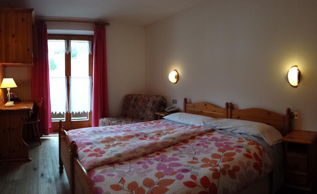 Hotel Sole Passo del Tonale Cameră foto